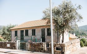 Alvarenga Apartments